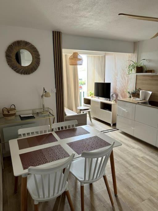 Mon Appart A La Plage, Piscine, Wifi, Tv Frontignan Extérieur photo